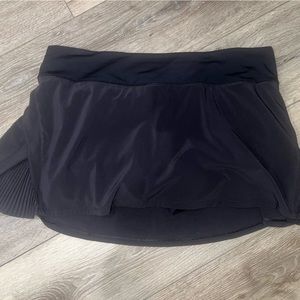 Lululemon black skort/skirt - barely worn. Like new. Size 12